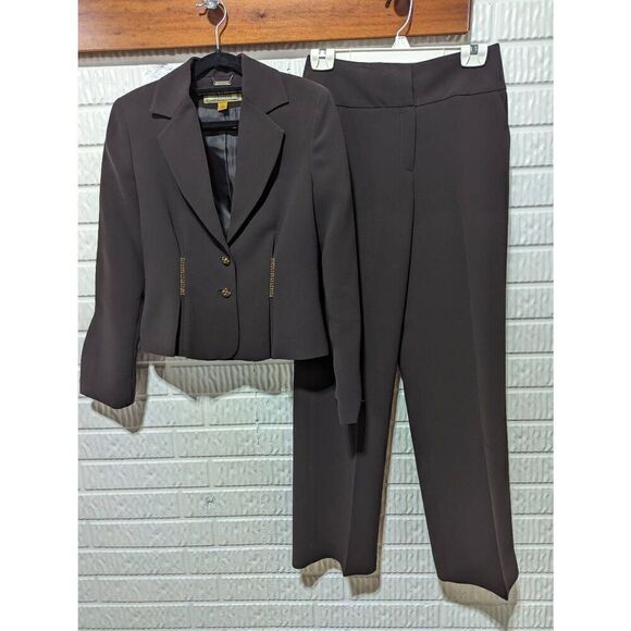 Allen B. Schwartz Women's Brown Polyester Rhinestone Trimmed Pant Suit Size 2 - Picture 1 of 9